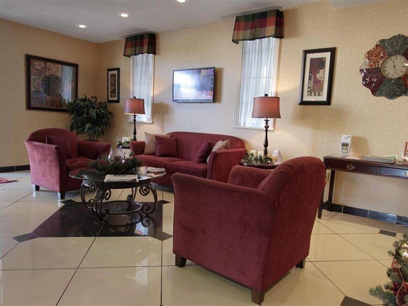 Quality Inn & Suites Greenville - Haywood Mall Екстериор снимка