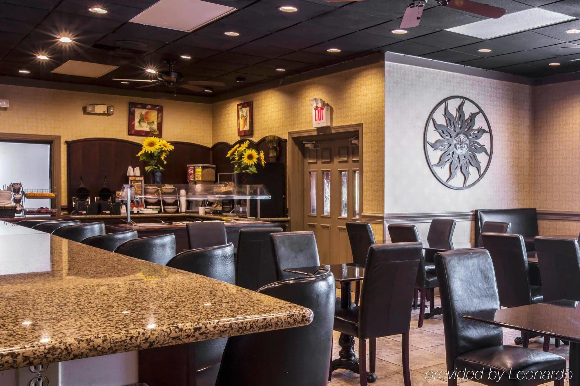 Quality Inn & Suites Greenville - Haywood Mall Екстериор снимка