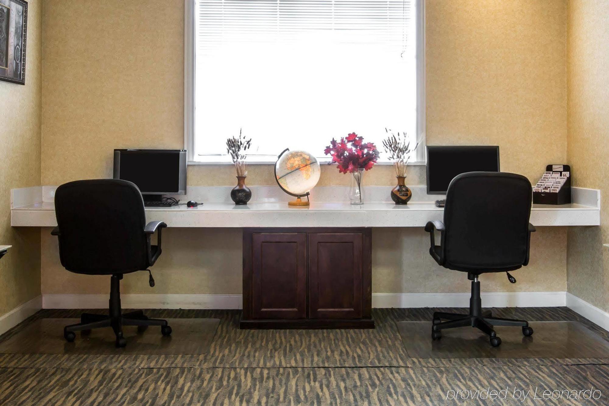 Quality Inn & Suites Greenville - Haywood Mall Екстериор снимка