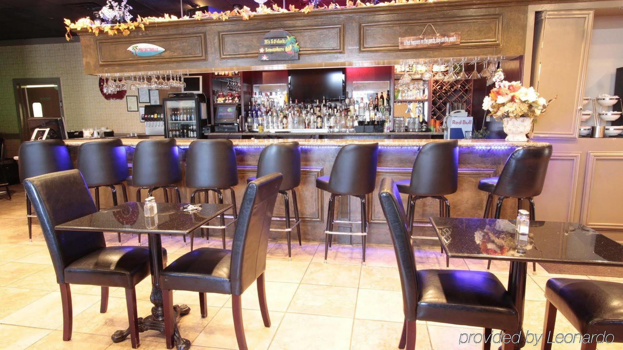 Quality Inn & Suites Greenville - Haywood Mall Екстериор снимка